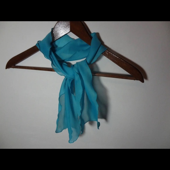 Vintage Women's Rectangular Blue Sheer Chiffon Polyester Hair or Neck Scarf - Picture 6 of 6